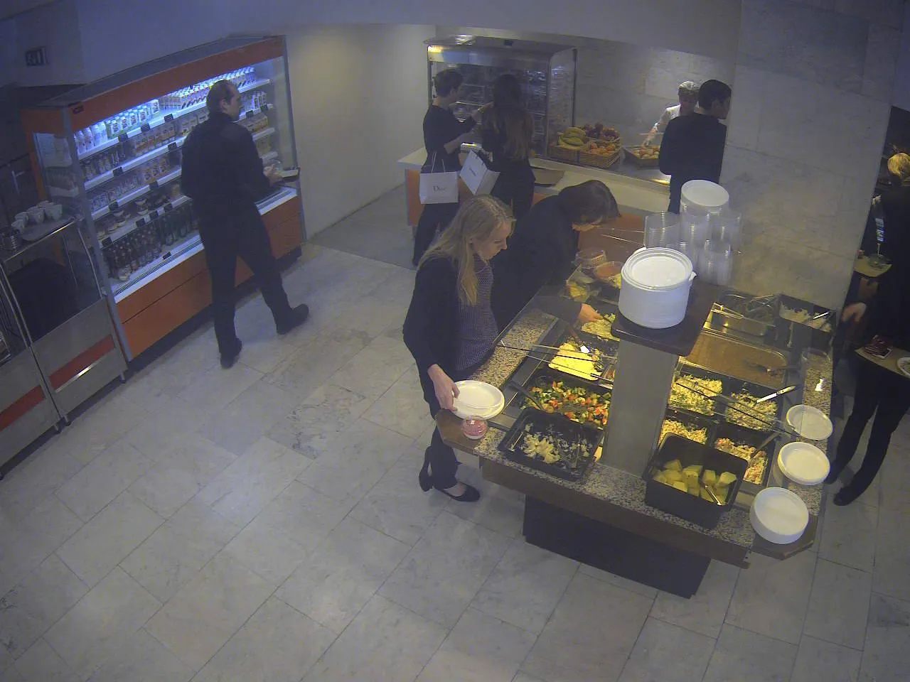 Исходное изображение довольно тусклое Исходное изображение довольно тусклое